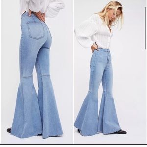 Free People Float On light wash bell bottom flare 28